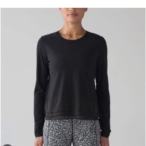 Lululemon Sole Training Long Sleeve shirt